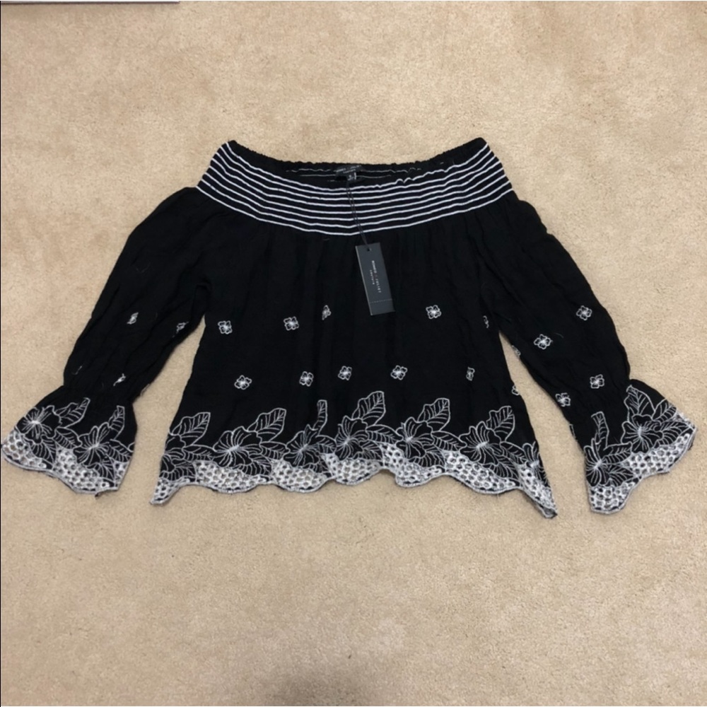 NEW Romeo and Juliet off the Shoulder Blouse - Picture 2 of 6